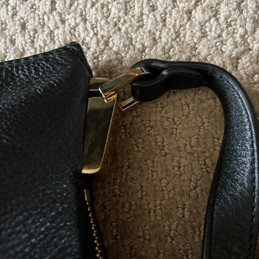 Vince Camuto Rina Bag - Picture 5 of 11
